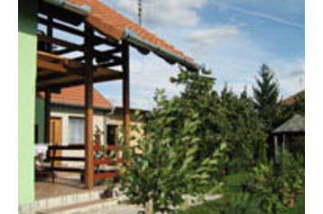 Serbia Privát Apatin, Exterior